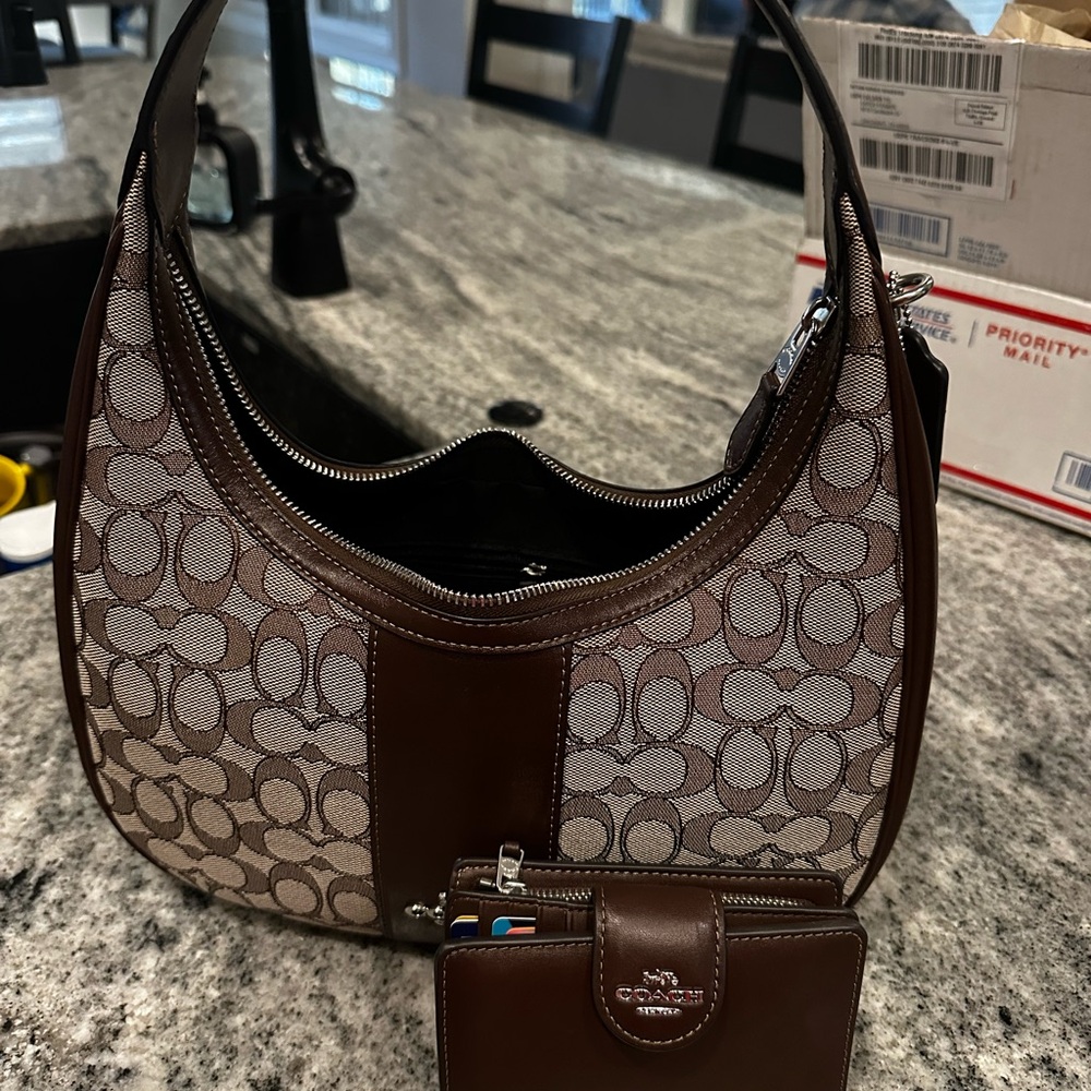 Coach Carmen Signature Brown Bag with matching wallet shoulder bag (not mini)